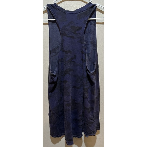 Sundry Women's Purple Camo Racerback Tank Top Size Medium - NWT - Picture 6 of 7